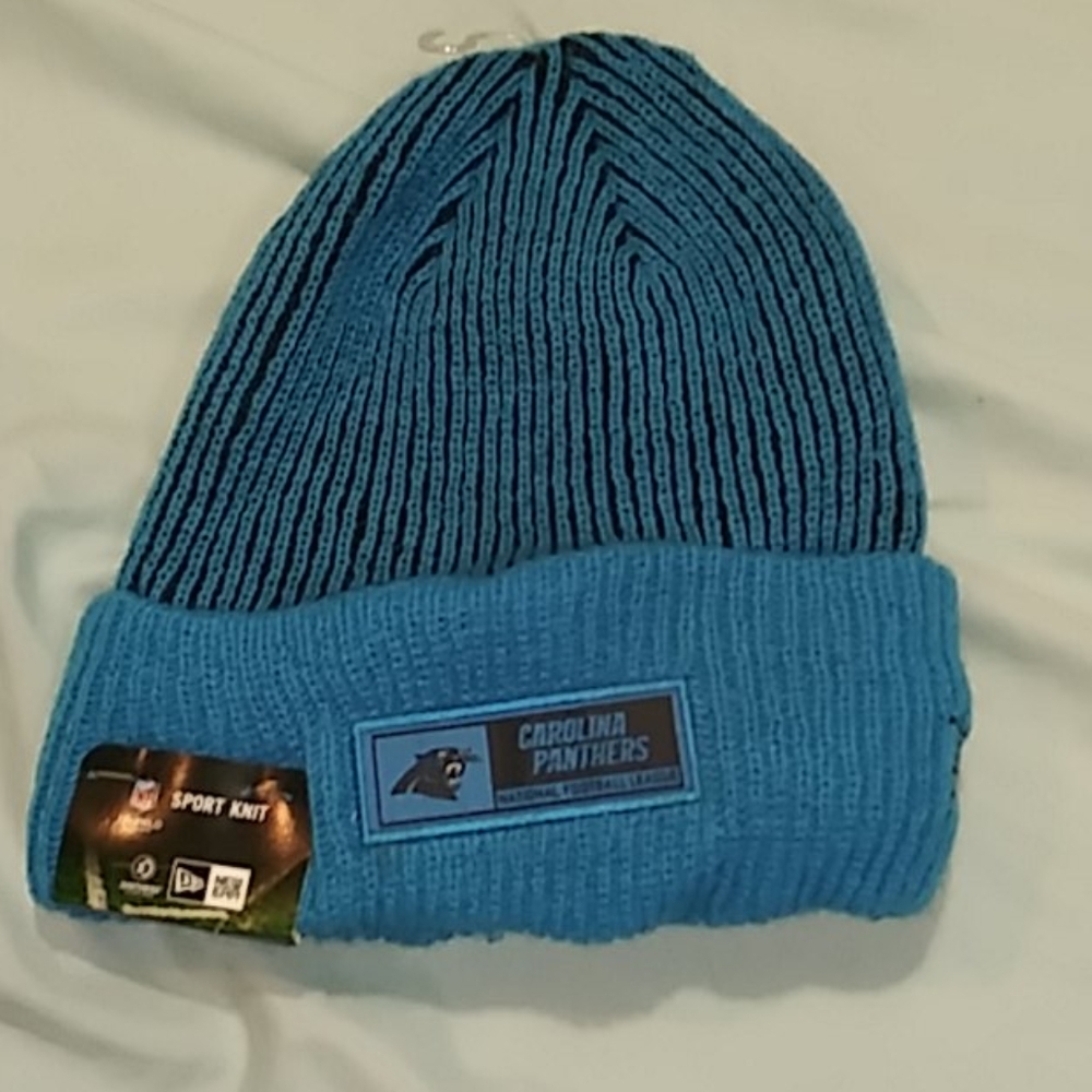 Nwts New Era knit hat